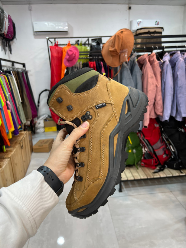 کفش کوهنوردی و طبیعت گردی مکوان مدل لووا