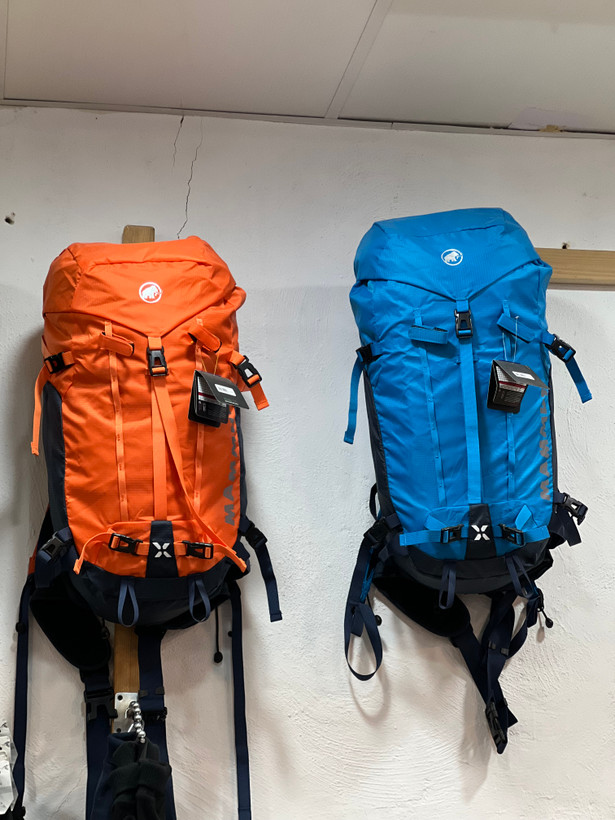 کوله پشتی ماموت 30L مدل TRION NORDWAND